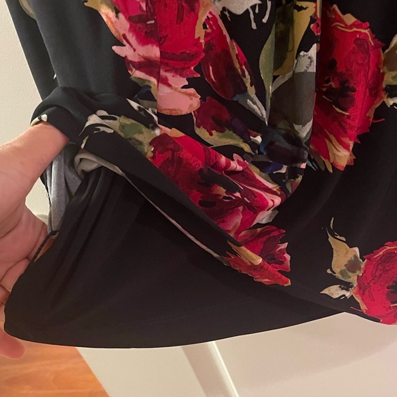 Cache Floral Black Dress - Picture 7 of 11